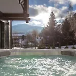 Apartment Invest - Z Prywatnym Jacuzzi I Sauna- Obroncow Pokoju 5 *