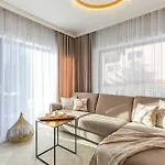 Apartment Invest - Z Prywatnym Jacuzzi I Sauna- Obroncow Pokoju 5