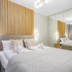 Apartment Invest - Z Prywatnym Jacuzzi I Sauna- Obroncow Pokoju 5 Szklarska Poreba