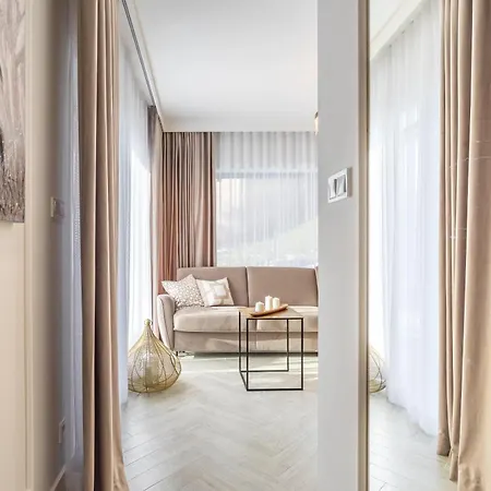 Centrum Park 2 5 * שצ'קלארסקה פוראובה