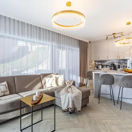 Apartman Invest - Z Prywatnym Jacuzzi I Sauna- Obroncow Pokoju 5 Szklarska Poręba